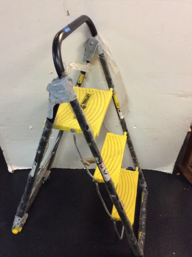 Total Trolley step ladder(39.5in.tall): Total Trolley step ladder(39.5in.tall)