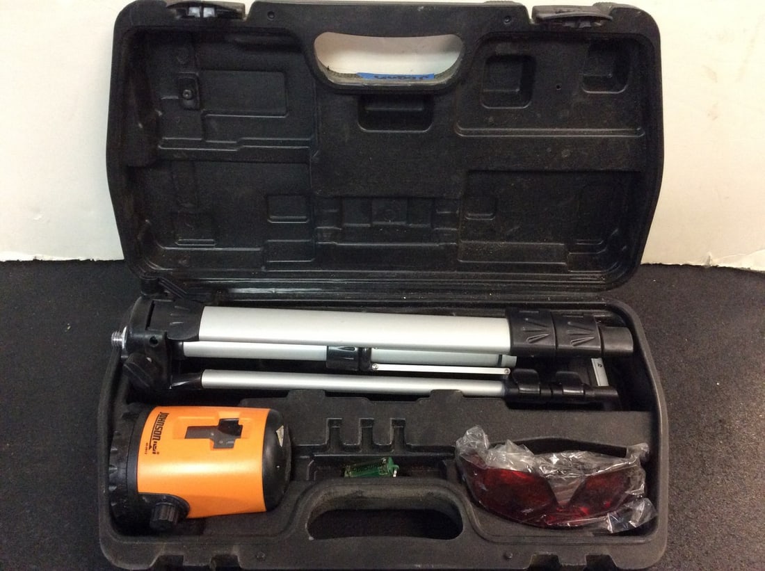 Johnson Acculine Pro Self Leveling Cross Line Laser Level(model no:40-0912) (1 of 1)