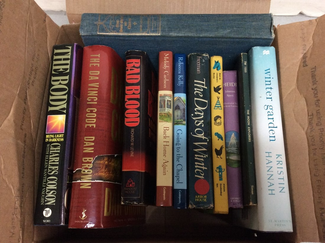 Vintage books(Bad Blood, The Boy, The Da Vinci Code, and more) (1 of 1)