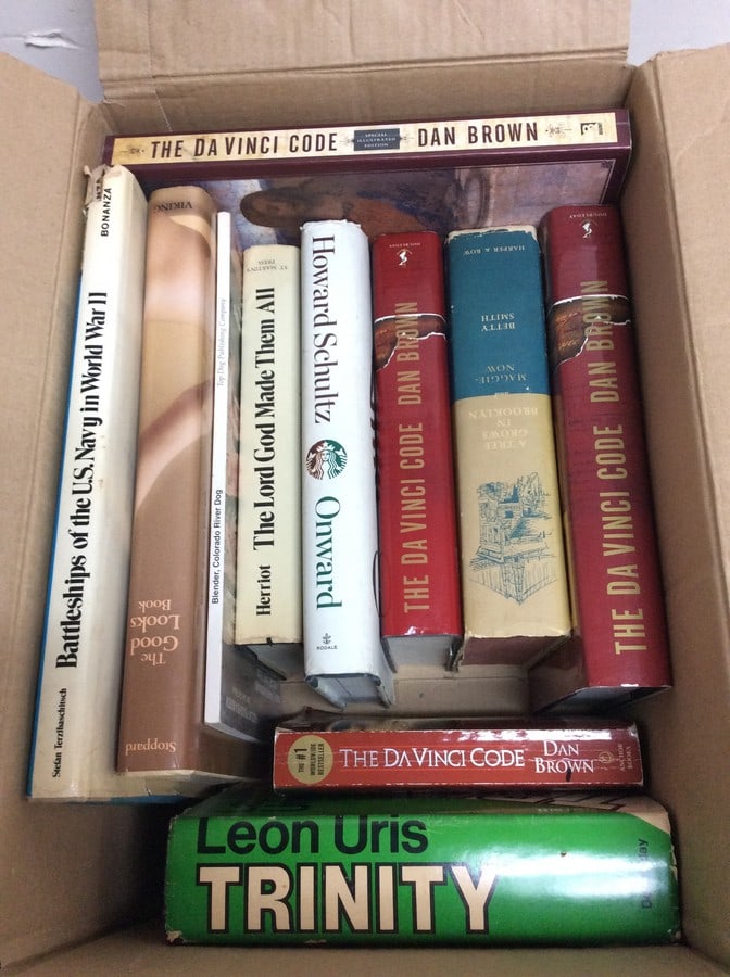 Vintage books(The Lord God Made Them All, The Good Looks, Battleships of the U.S. Navy in World War: Vintage books(The Lord God Made Them All, The Good Looks, Battleships of the U.S. Navy in World War II, and more)