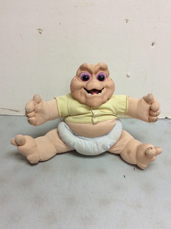 Vintage 1991 Hasbro doll with pull string voice feature (1 of 1)