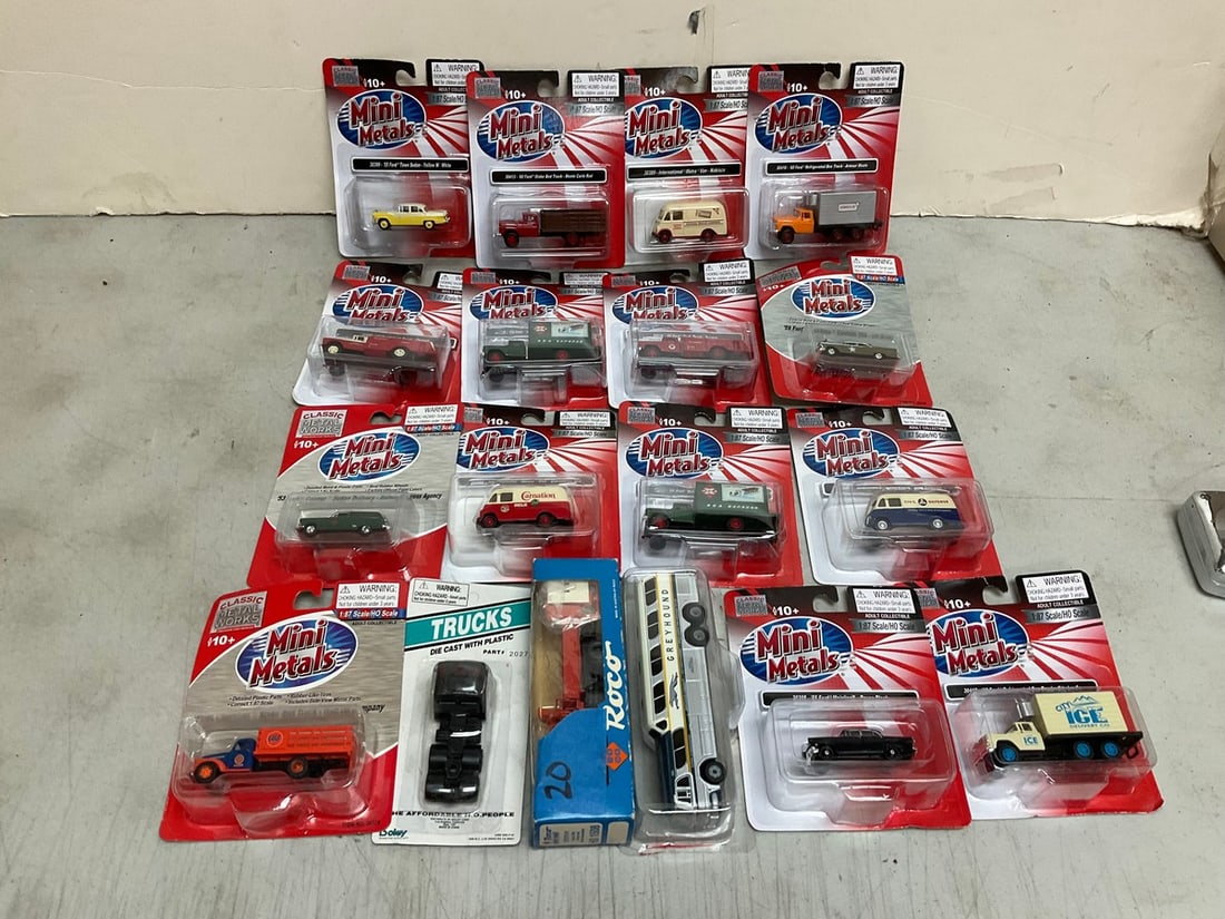 Various Mini Metals Toy Cars and more: Various Mini Metals Toy Cars and more