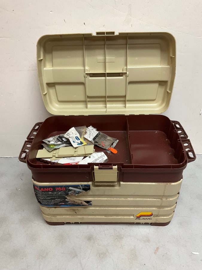Plano 758 Empty Tackle Box (19inx10.5inx14in) (1 of 1)