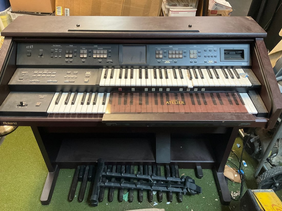 Roland AT-45 Atelier organ(model no.AT45- 49in.x22.5in.x40.75in.) (1 of 1)