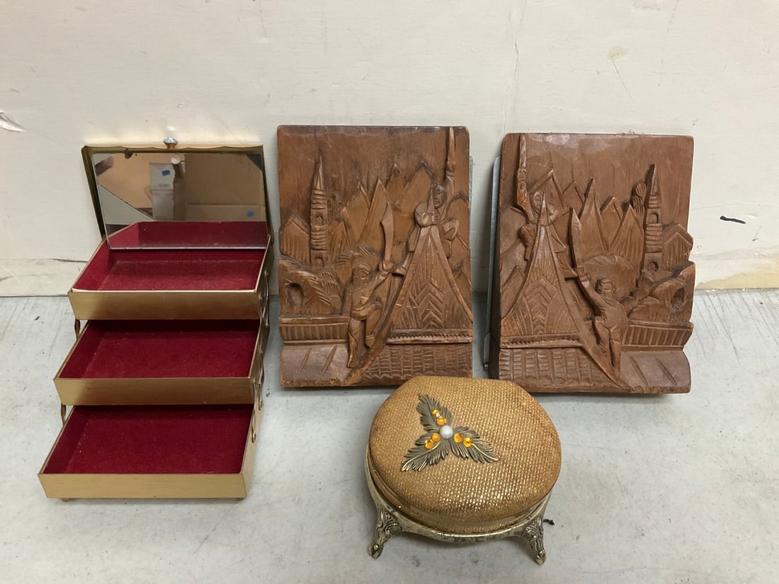 Wooden bookends(4.5in.x6in.) and decorative jewelry organizers: Wooden bookends(4.5in.x6in.) and decorative jewelry organizers