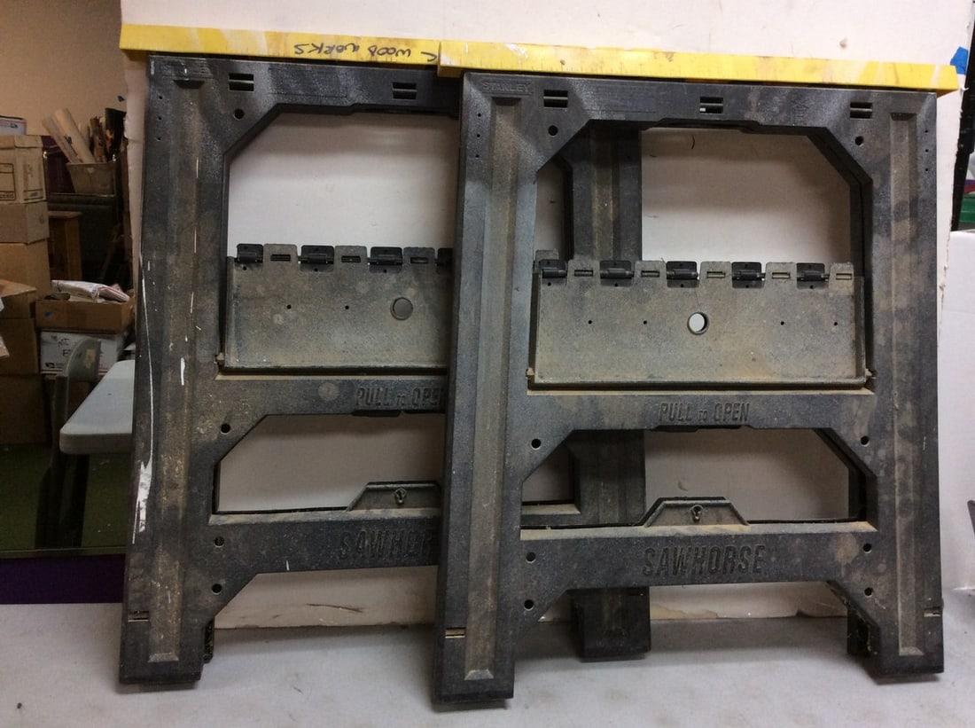 Stanley Sawhorse Foldable Step Stools (30.5inx27.25inx20in): Stanley Sawhorse Foldable Step Stools (30.5inx27.25inx20in)