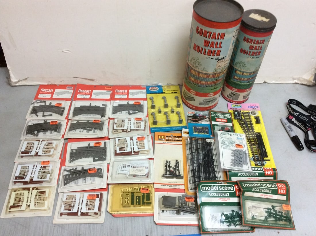 Curtain Waller Builder Sets and Building Accessories(Finecast, Model Scene, etc) Tallest - 4in (1 of 1)
