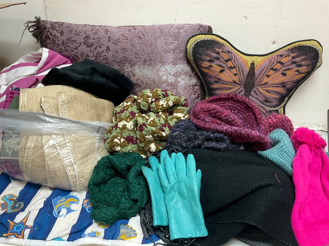 Decorative Pillows, Various Fabrics, Handmade Scarves/Hat and more (1 of 1)