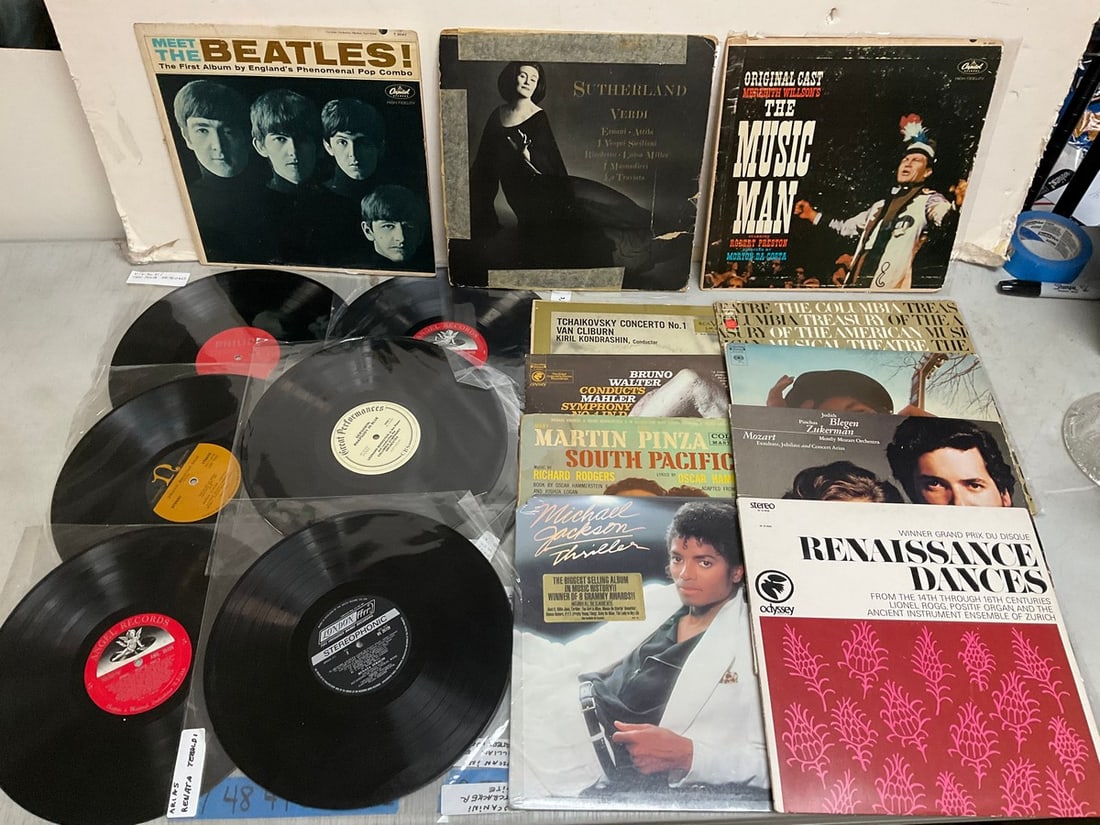 Vintage Records (The Beatles, The Music Man, Michael Jackson and more) (1 of 1)