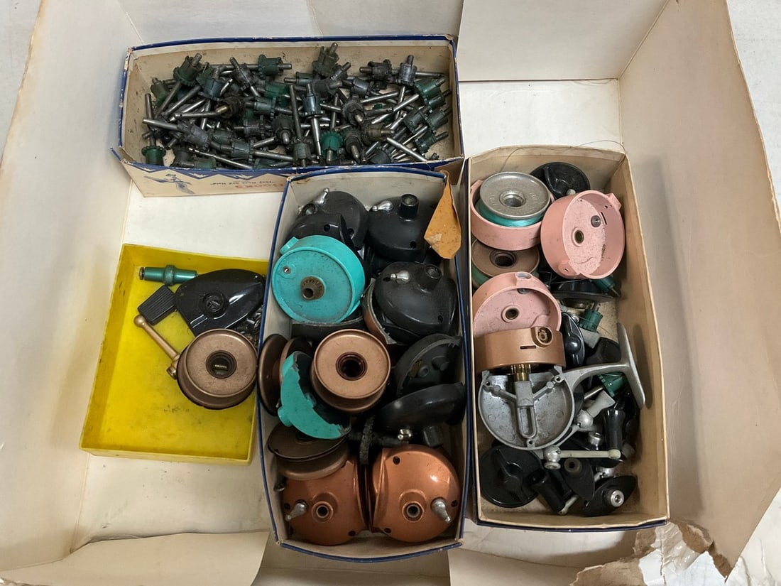 Vintage fishing reel parts: Vintage fishing reel parts