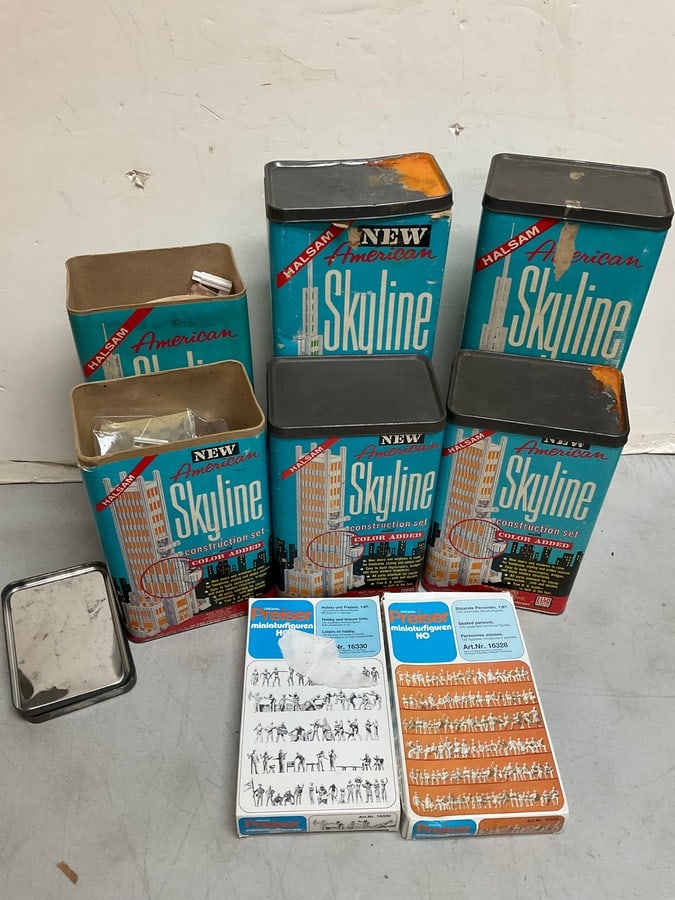 Vintage American Skyline Construction Sets, Original Preiser Figurines (1 of 1)