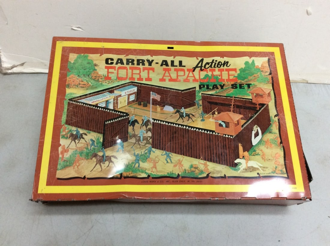 EMPTY Carry All Action Fort Apache Play Set Tin Container (1 of 1)