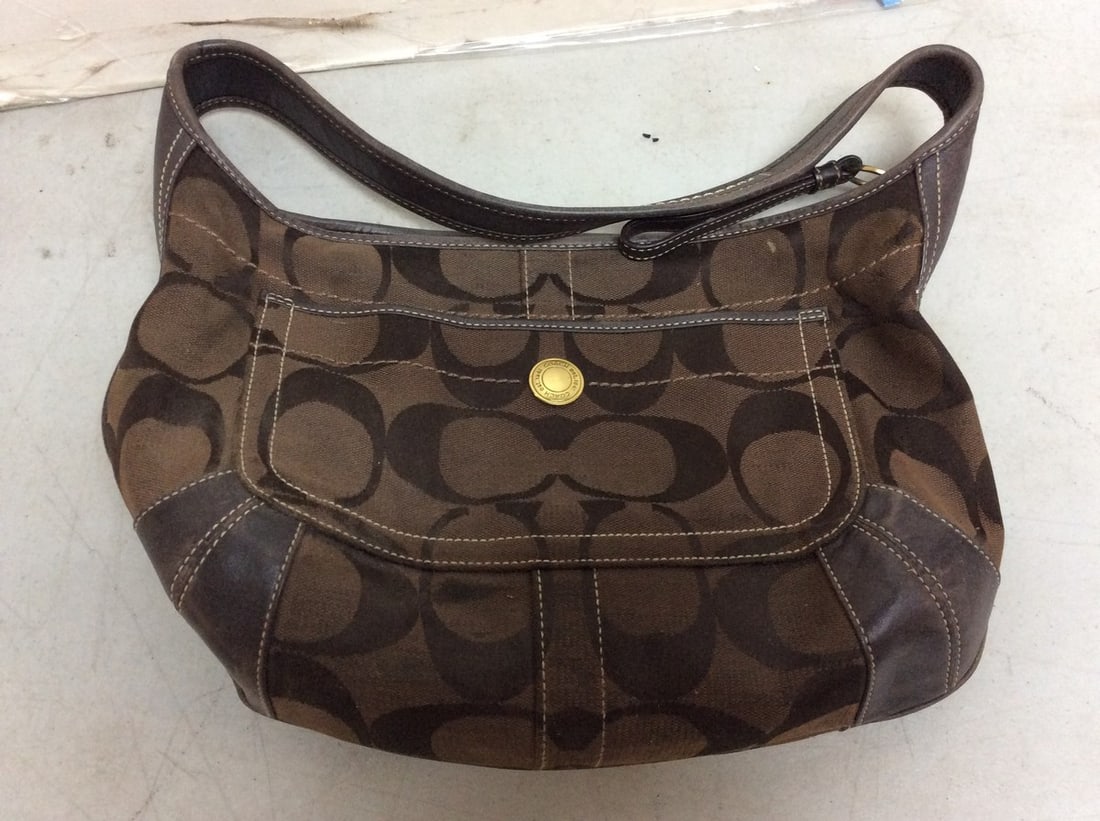 Coach Handbag: Coach Handbag