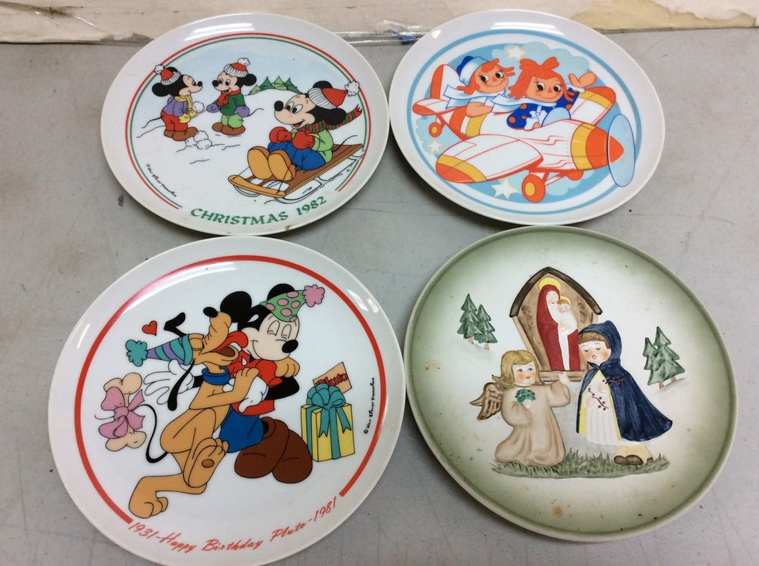 Raggedy Ann, Disney, and Goebel Decorative Plates (Largest - 7.75in): Raggedy Ann, Disney, and Goebel Decorative Plates (Largest - 7.75in)