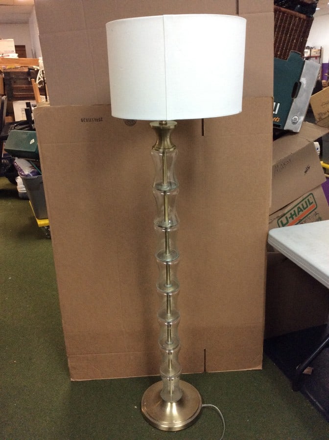 Floor lamp with shade(about 61in.tall): Floor lamp with shade(about 61in.tall)