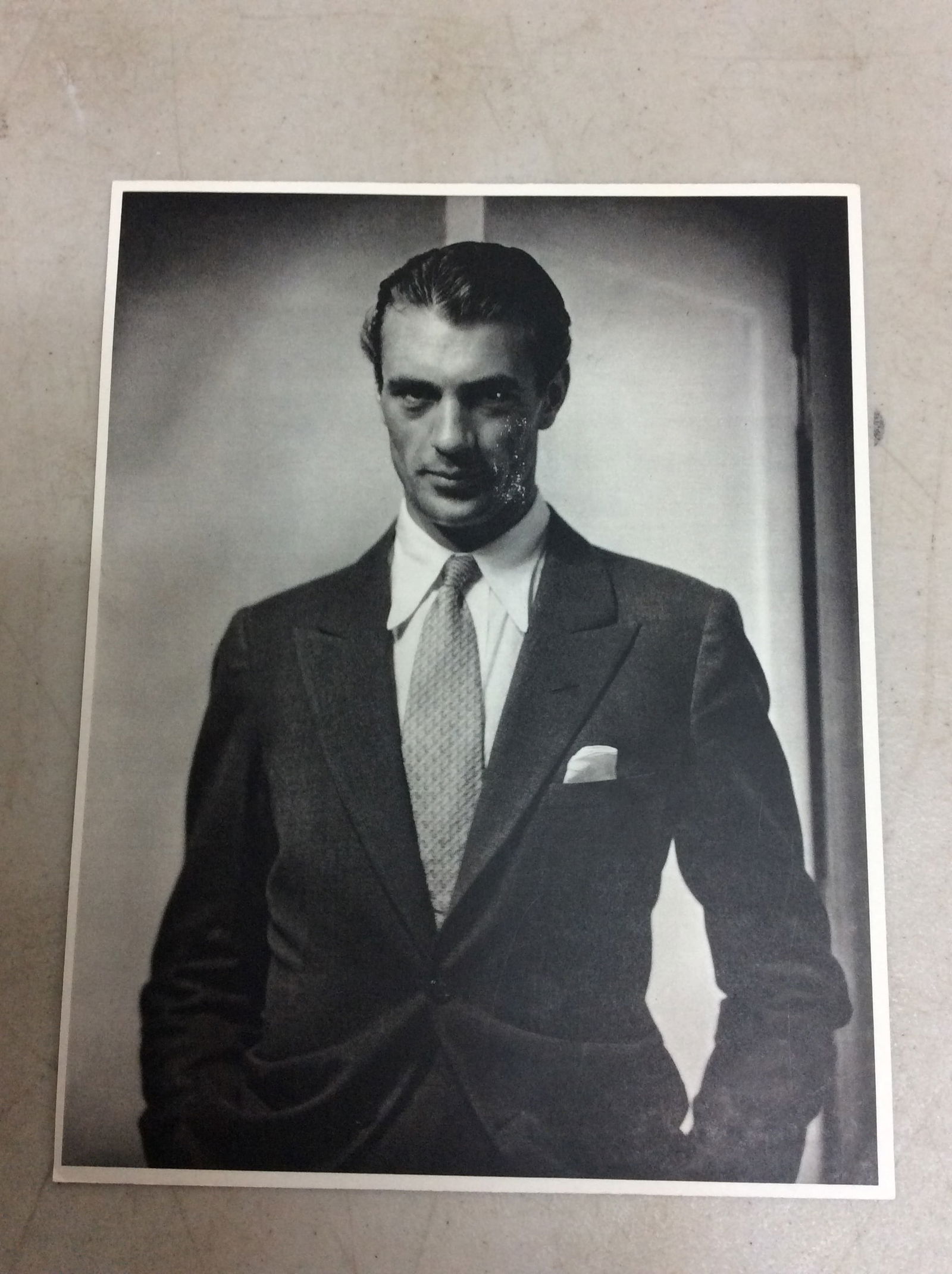 Vintage Edward Steichen film actor photographic print(7.5in.x9.75in.): Vintage Edward Steichen film actor photographic print(7.5in.x9.75in.)