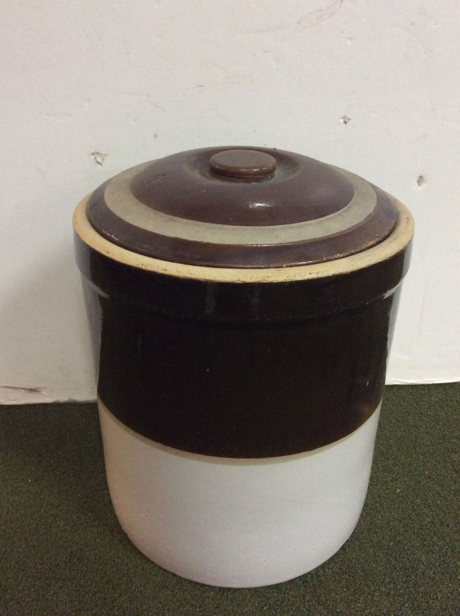 Vintage Stoneware Jug with Lid (16in Tall): Vintage Stoneware Jug with Lid (16in Tall)