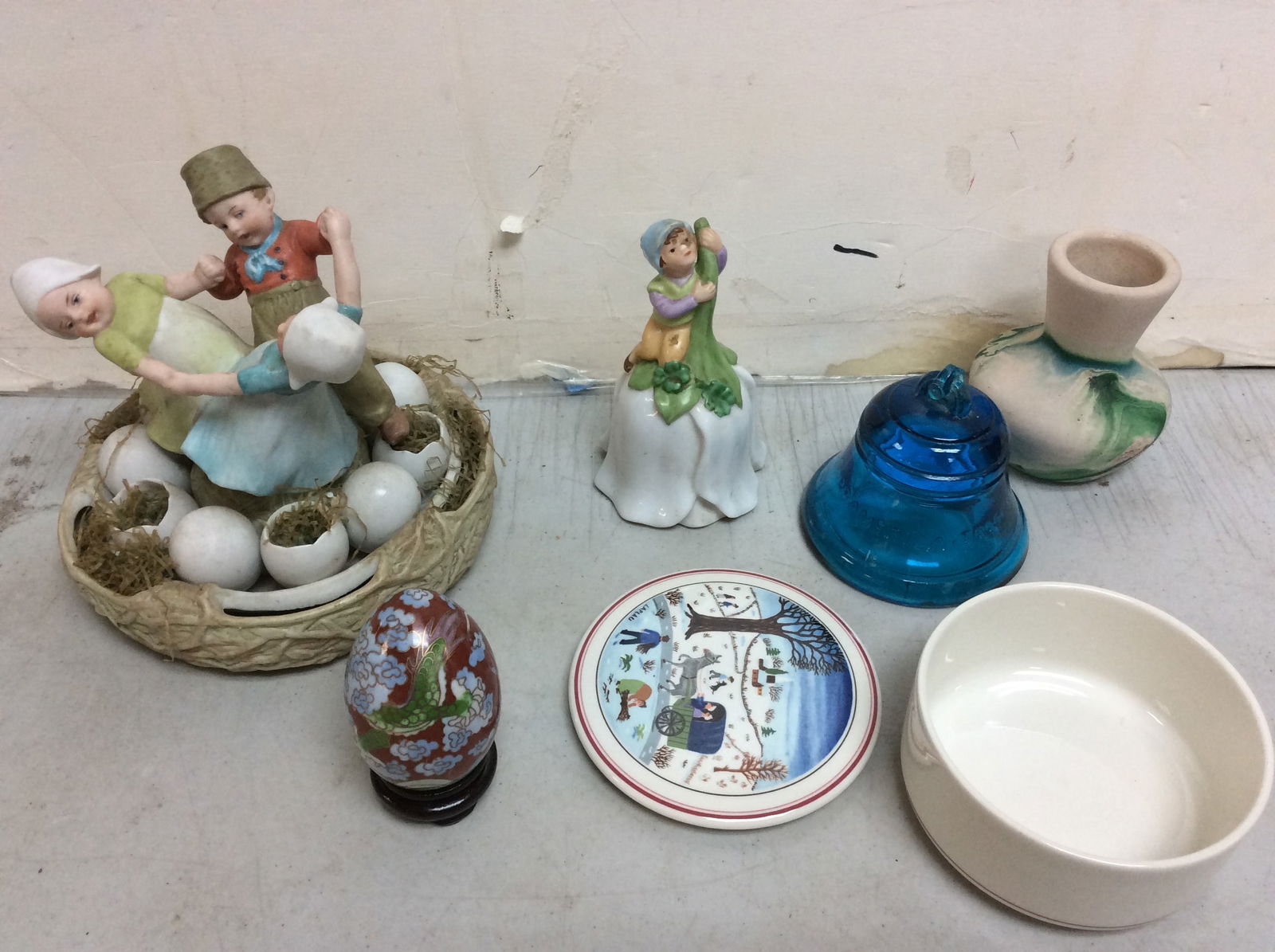 Villeroy & Boch Christmas ceramic container with lid, 1983 Avon rceramic bell, Nemadji pottery (1 of 1)