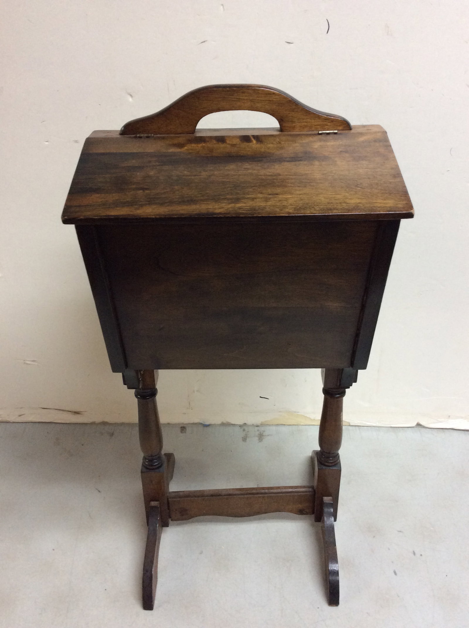 Vintage sewing cabinet(about 27in.tall): Vintage sewing cabinet(about 27in.tall)
