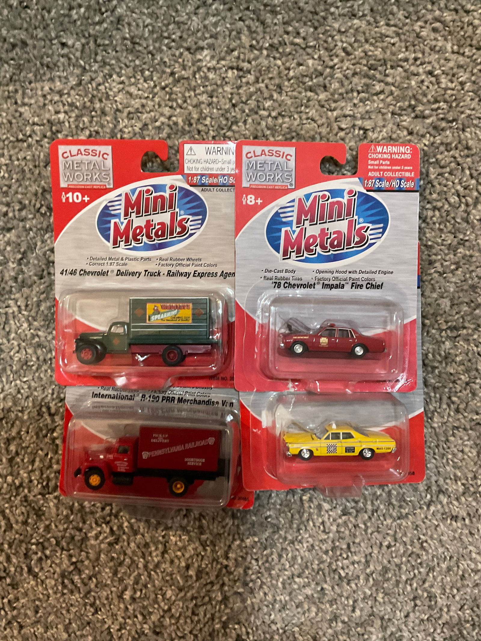 lot of mini metal cars HO scale new in package (1 of 1)