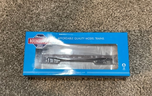 Atheann Roundhouse Ho scale New York Central Flat Car Brand new in Box (1 of 1)