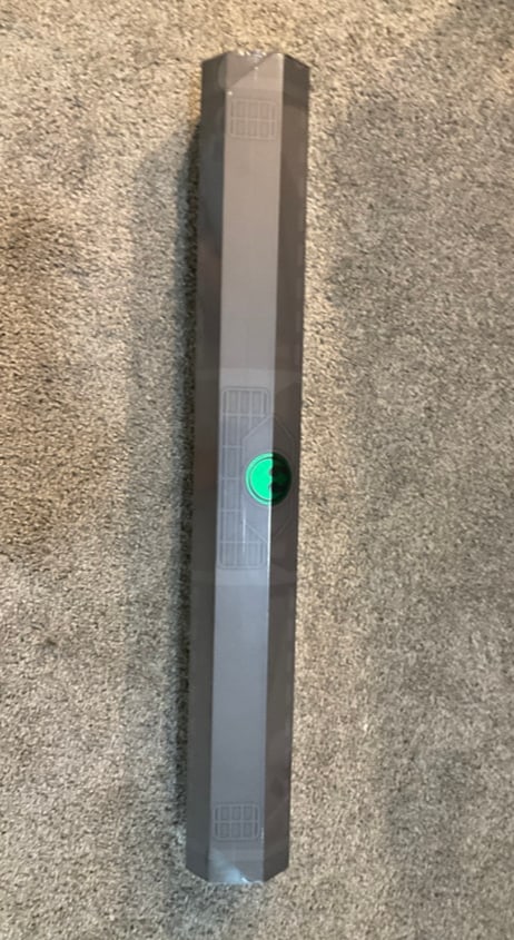 Star Wars Galaxy Edge Yoda Legacy lightsaber sealed brand new never opened (1 of 1)