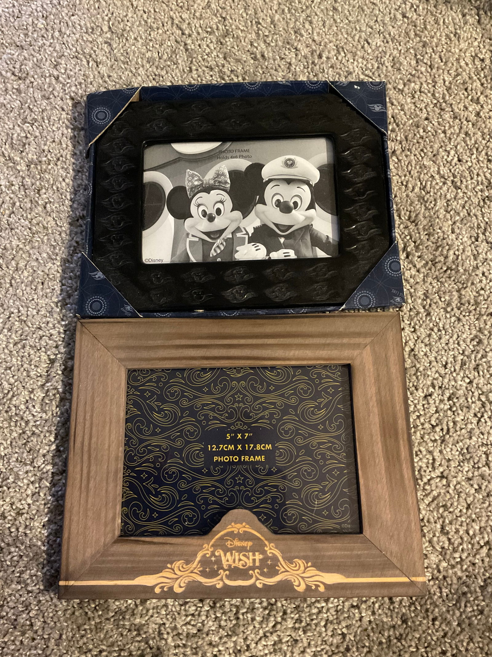 lot of 2 disney cruise line picture frames new: lot of 2 disney cruise line picture frames new