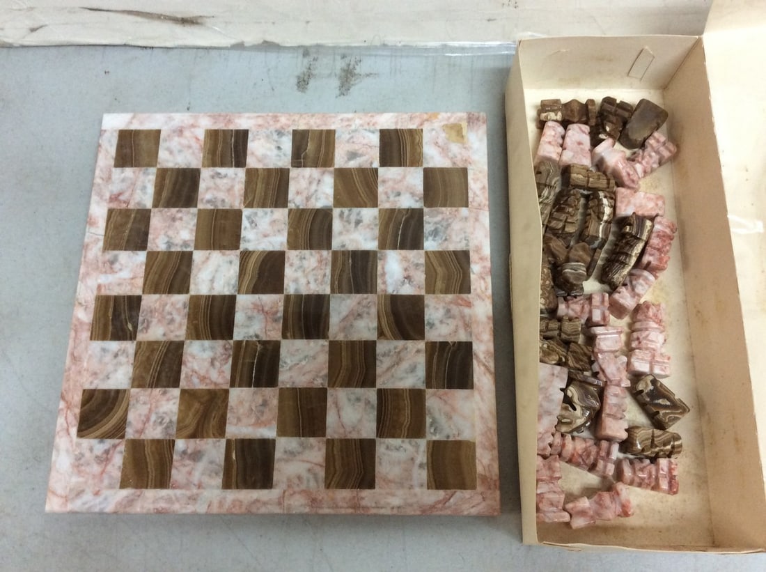 Vintage Hand Carved Mexican Marble onyx chess set (10.5inx10.5in) (1 of 1)