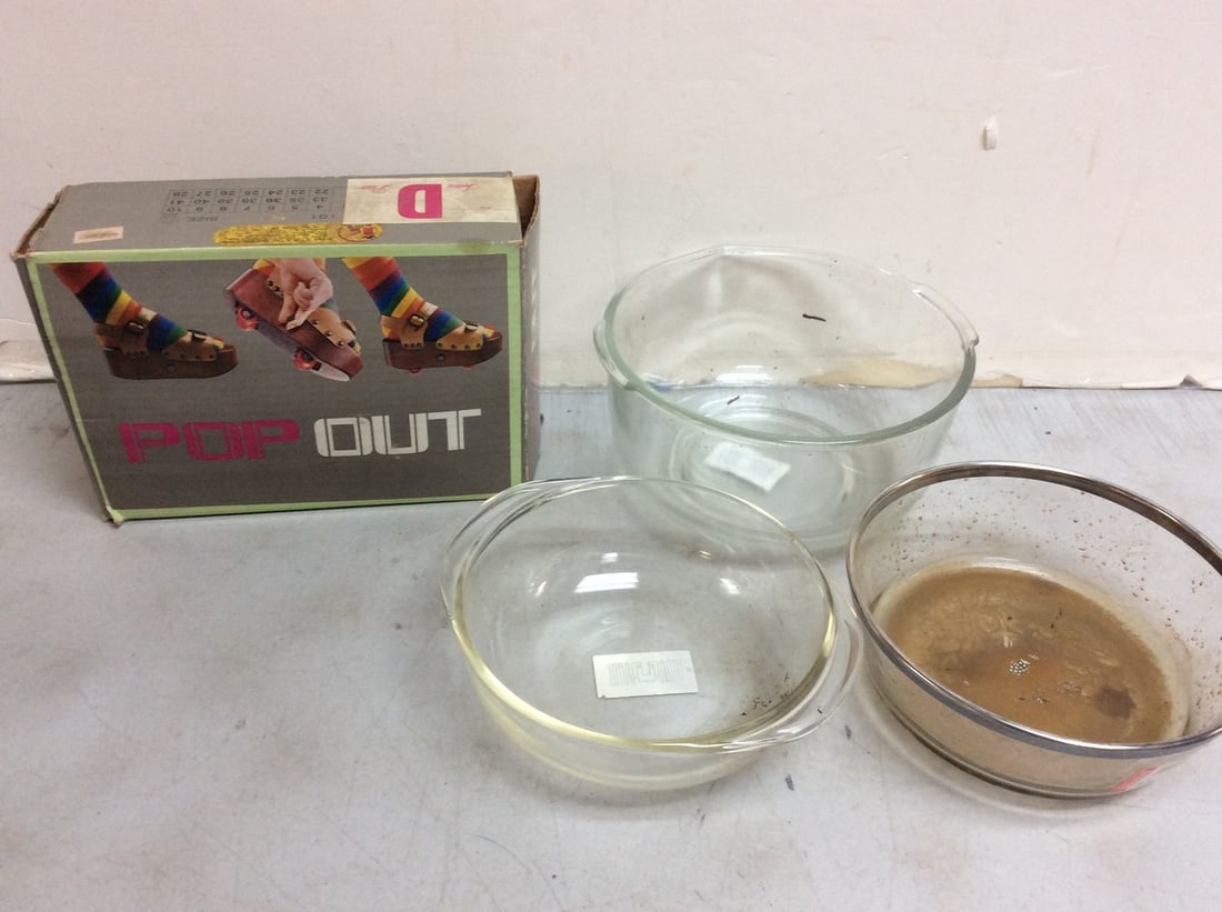 Various Glass Bowls and Pop Out Shoe Skates (5inx9.5in): Various Glass Bowls and Pop Out Shoe Skates (5inx9.5in)