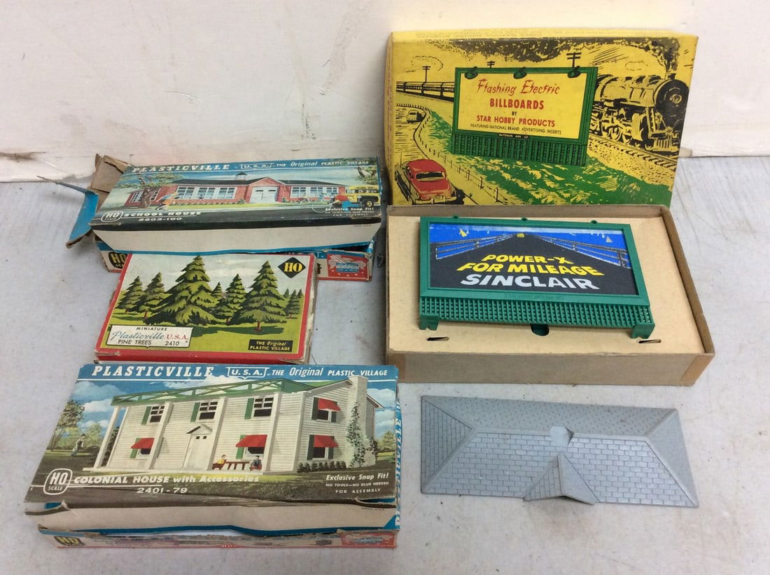 KF Power Pack for all HO Trains, Cars, and Accessories (Model CB62) (1 of 1)