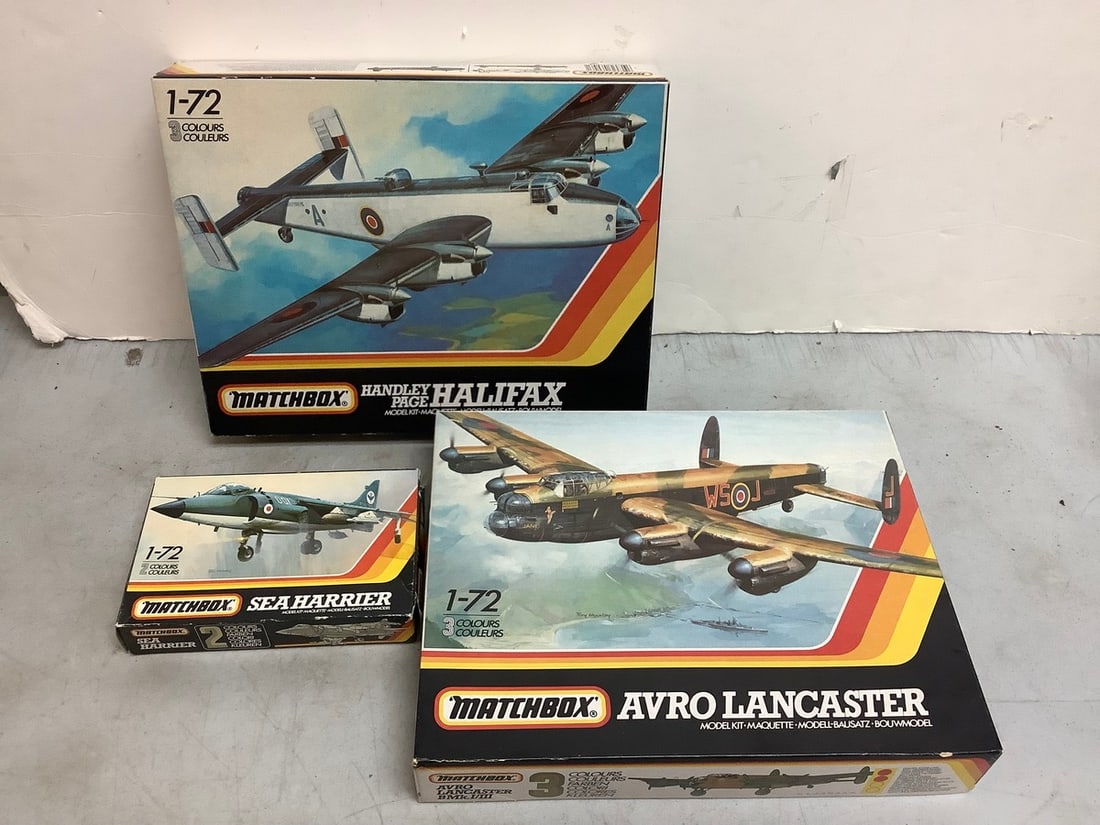 Vintage Matchbox models(Lancaster BMk.I/II, Handley Page Halifax, and Avro Lancaster) (1 of 1)