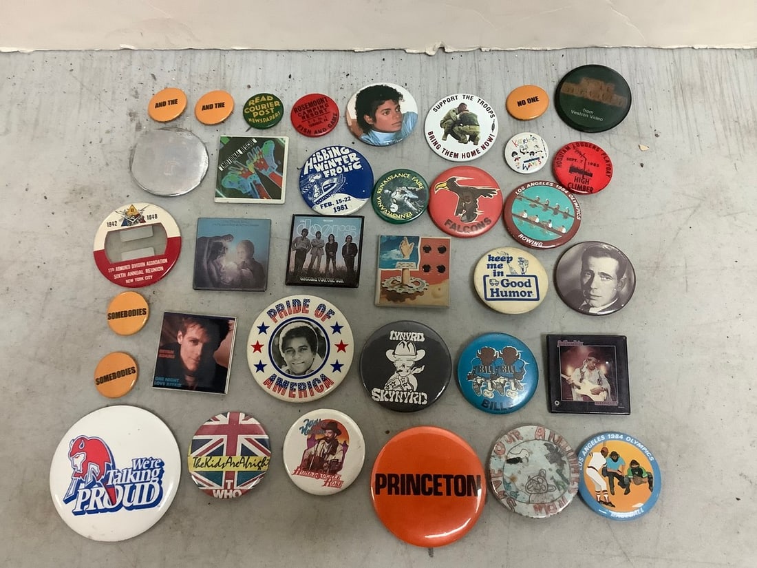 Various pins(Pride of America, Princeton, Michael Jackson, and more): Various pins(Pride of America, Princeton, Michael Jackson, and more)