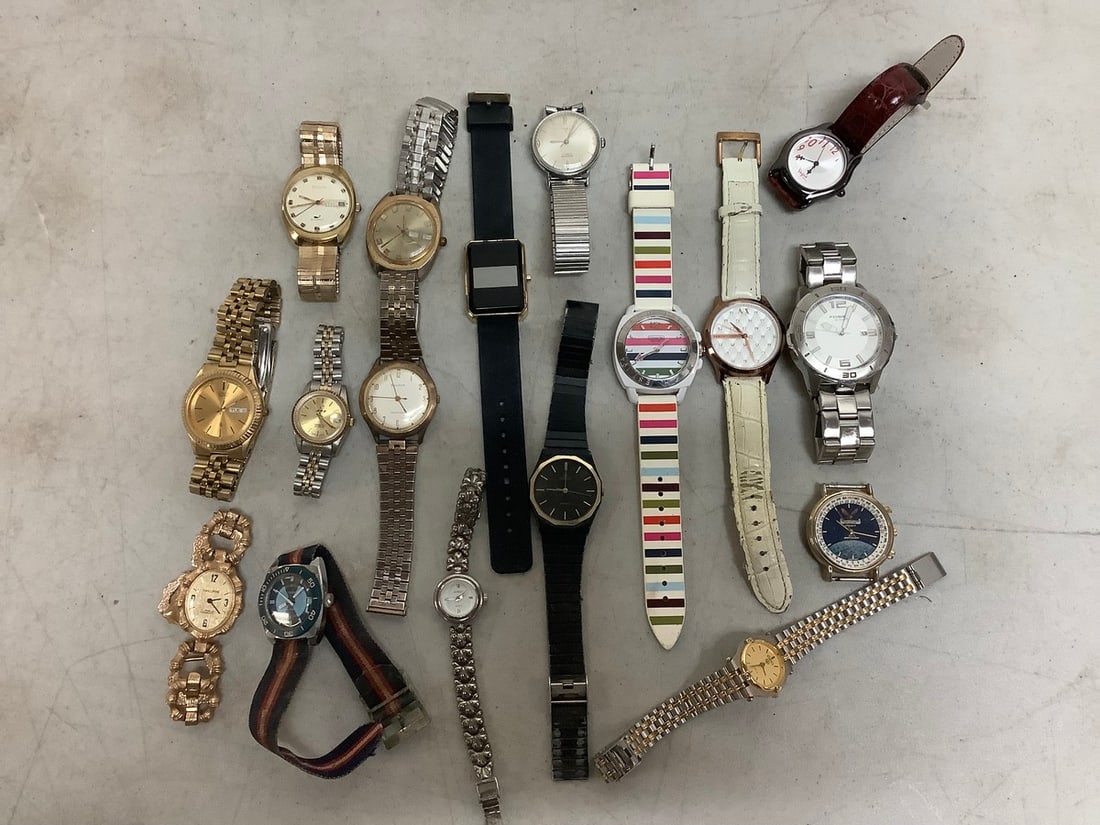 Various watches(Coach, Fossil, Timex, Lorus, and more) (1 of 1)