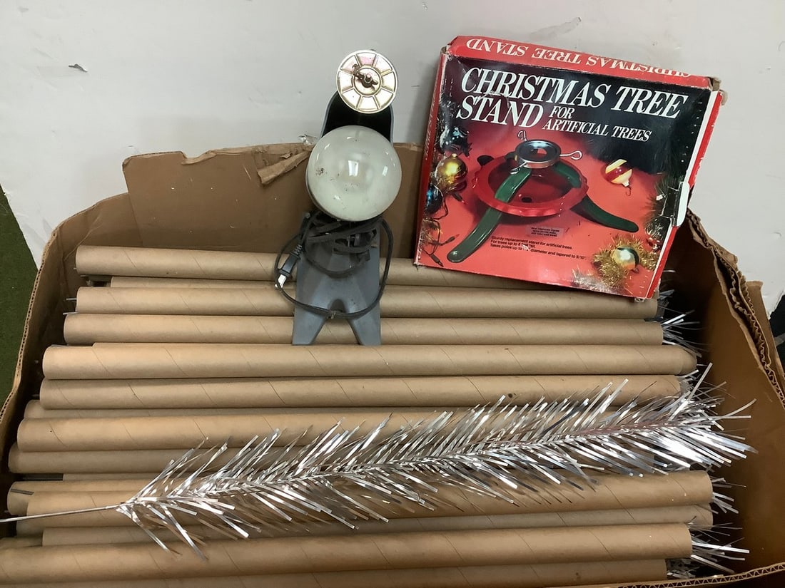Aluminum Christmas tree with stand and more: Aluminum Christmas tree with stand and more