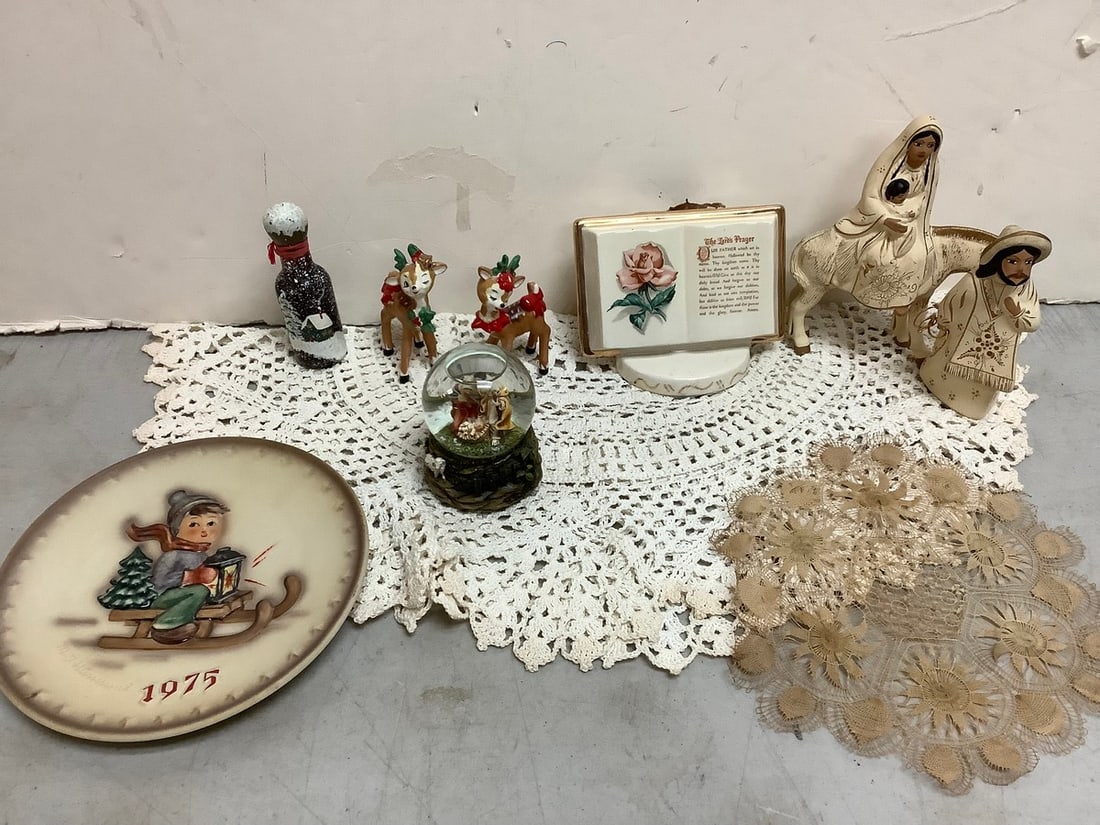 Lefton deer ceramic, Goebel plate,decorative snowglobe, and more(tallest 6.5in.): Lefton deer ceramic, Goebel plate,decorative snowglobe, and more(tallest 6.5in.)