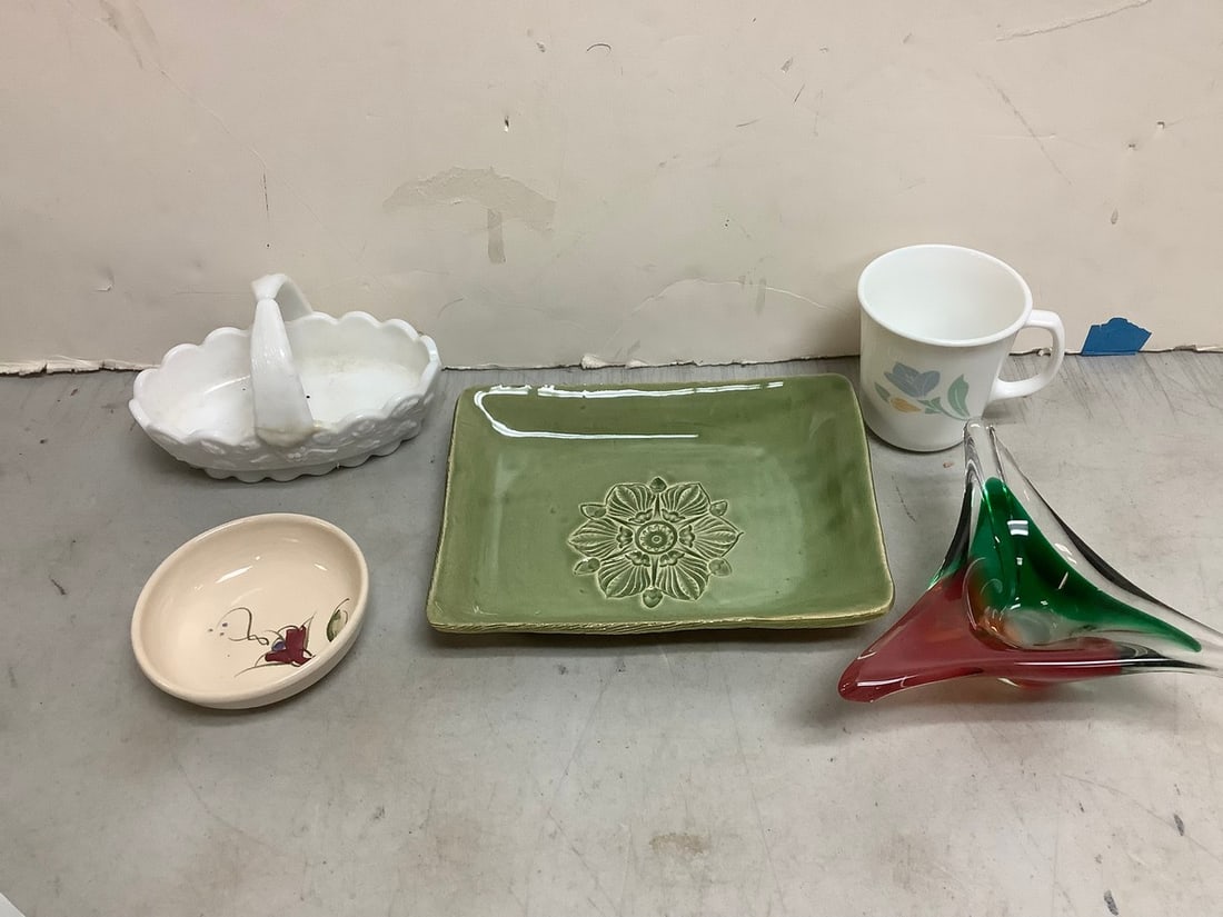 Decorative plate, basket, and more(tallest 4.25in.): Decorative plate, basket, and more(tallest 4.25in.)