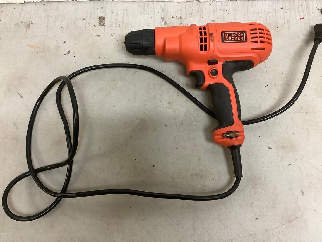 Black & Decker drill (1 of 1)
