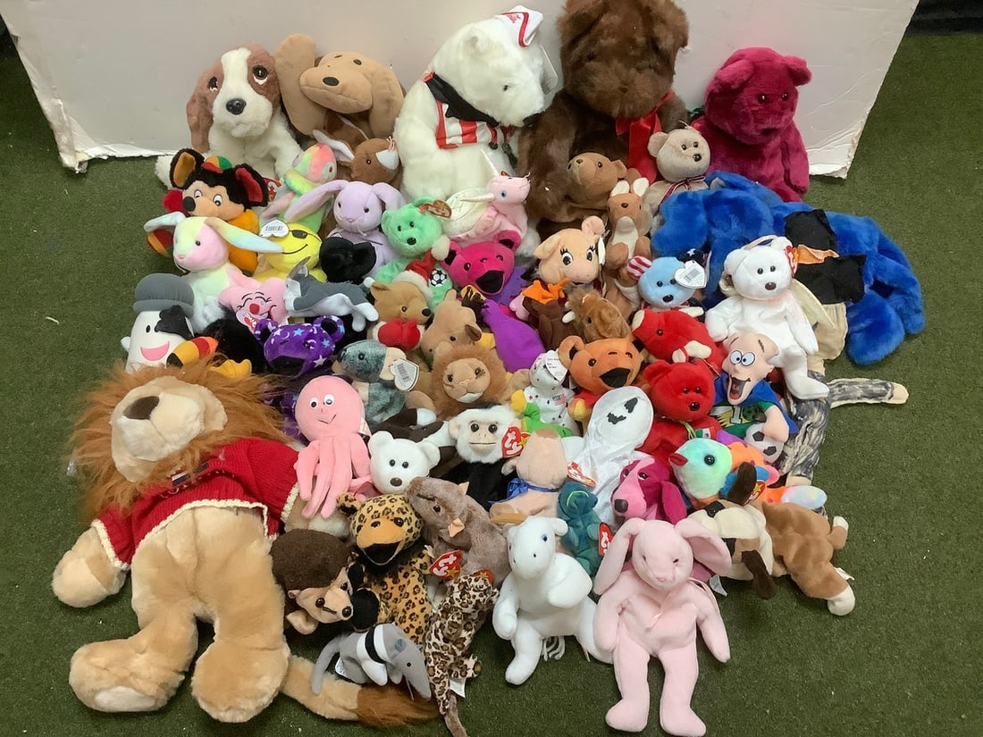 Vintage dolls(Beanie Babies, Puffkins, and more): Vintage dolls(Beanie Babies, Puffkins, and more)