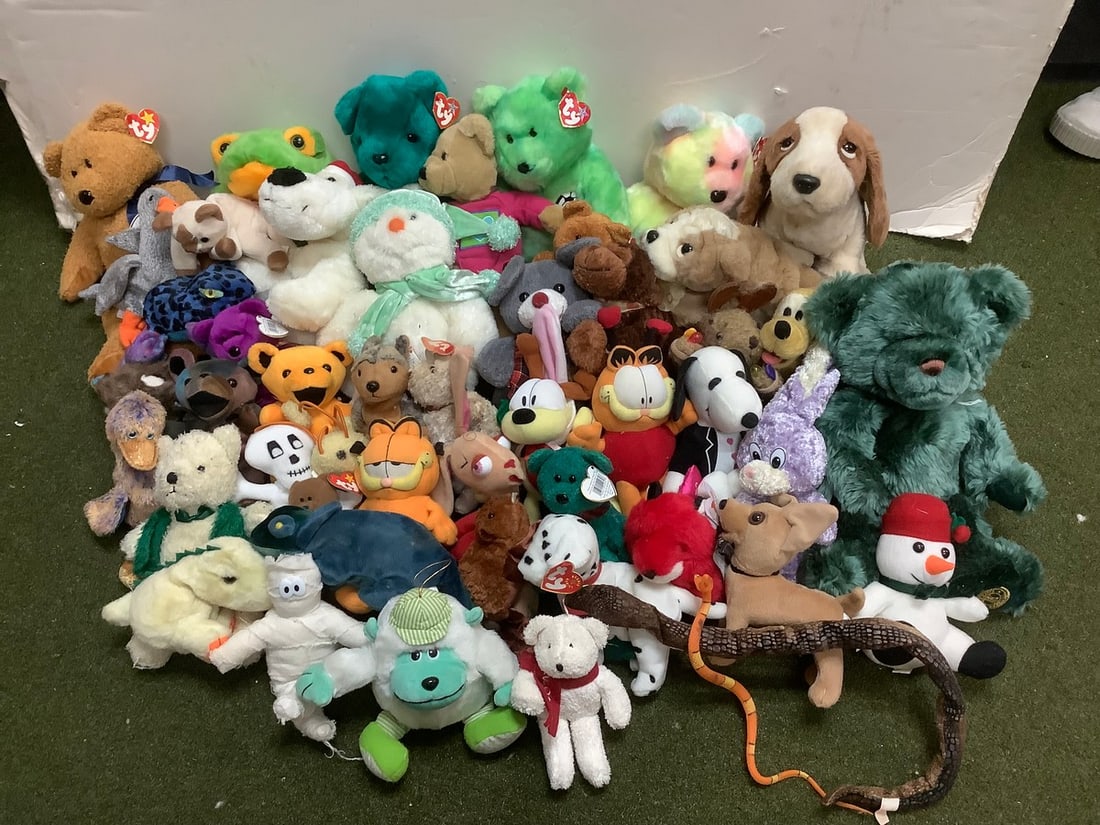 Vintage dolls(Beanie Babies, Puffkins, and more): Vintage dolls(Beanie Babies, Puffkins, and more)