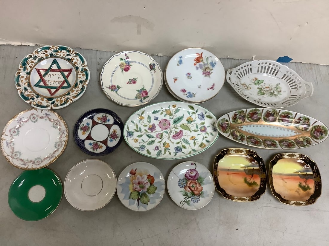 Various Ceramic Dishes (Minton, Theodore Haviland, Johann Havilanu, etc) Longest - 10in: Various Ceramic Dishes (Minton, Theodore Haviland, Johann Havilanu, etc) Longest - 10in