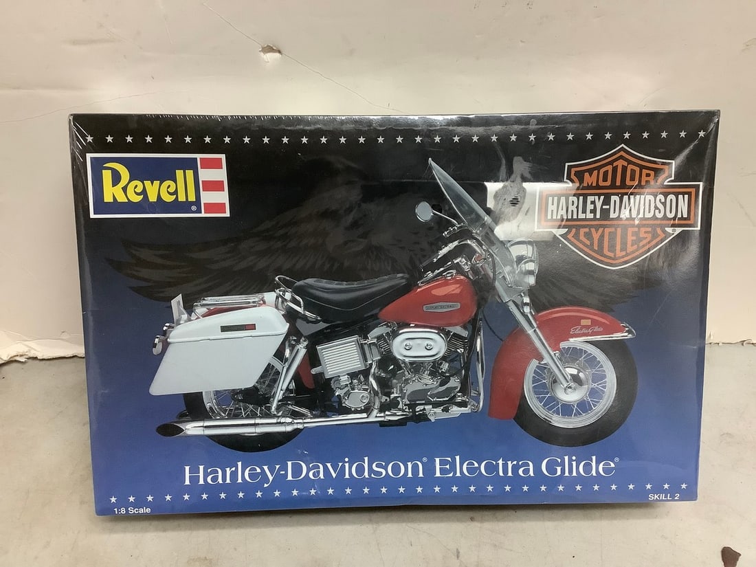 Revell Harley-Davidson electra glide model(sealed) (1 of 1)