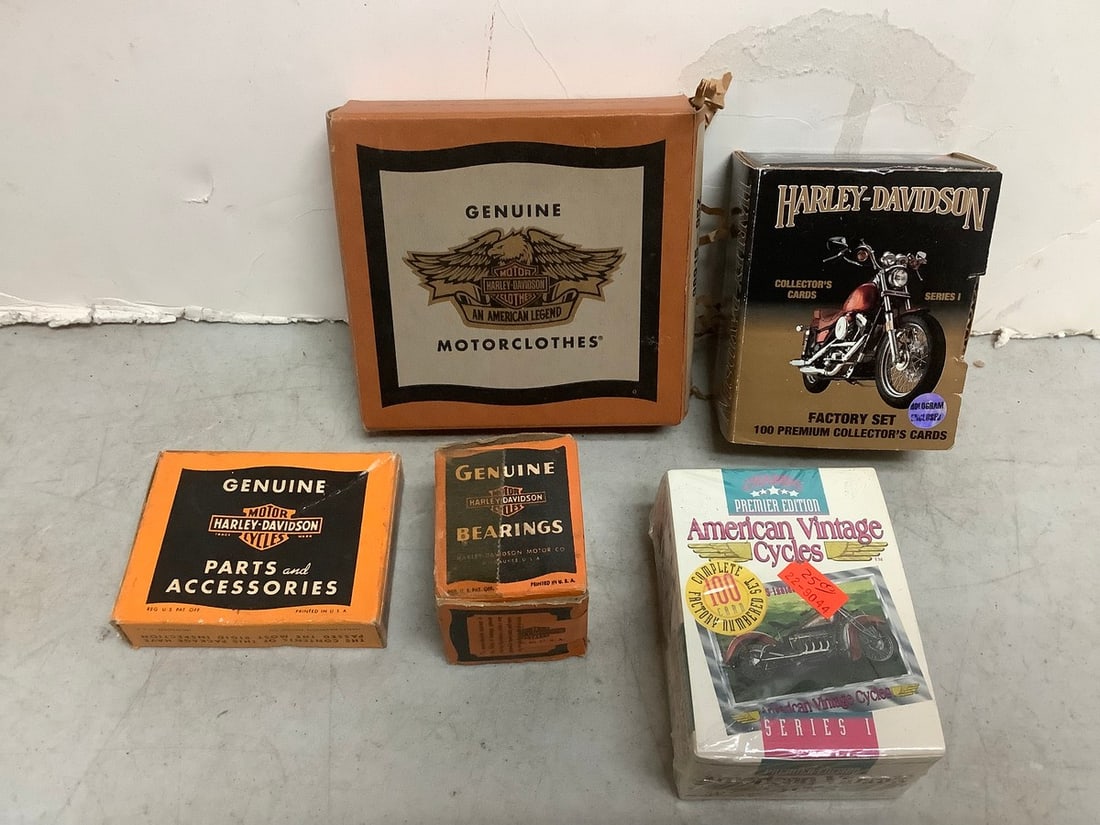 Harley Davidson collector's cards, genuine bearings, genuine parts and accessories, and more (1 of 1)