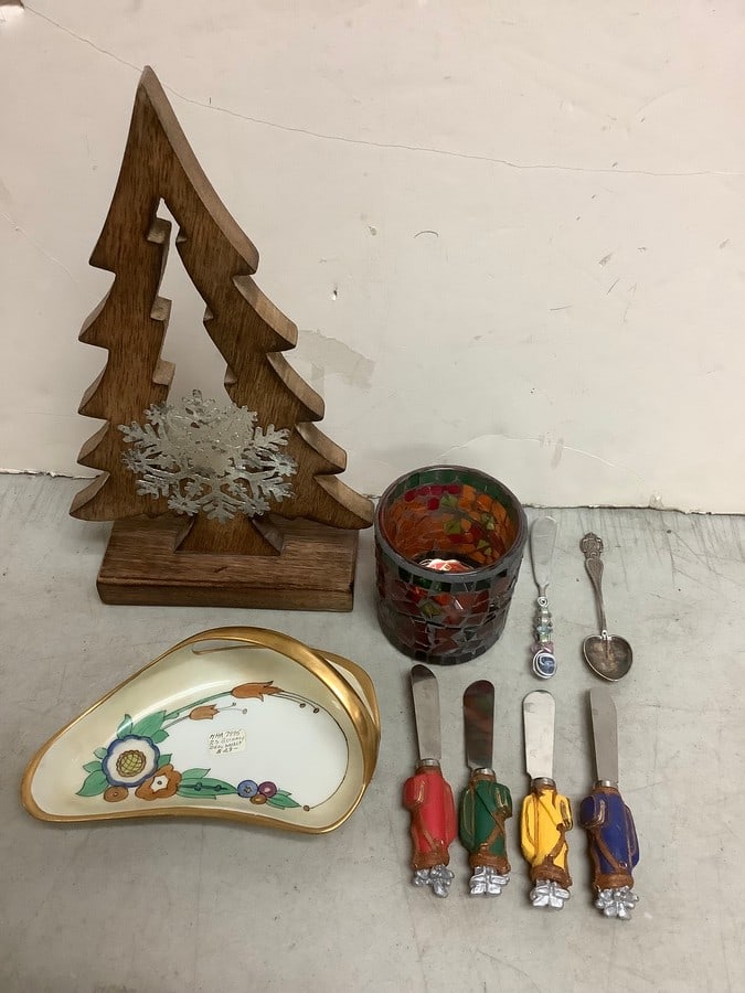 RS germany deco basket, Boston warehouse decorative spreaders, and more(tallest 12.25in.): RS germany deco basket, Boston warehouse decorative spreaders, and more(tallest 12.25in.)