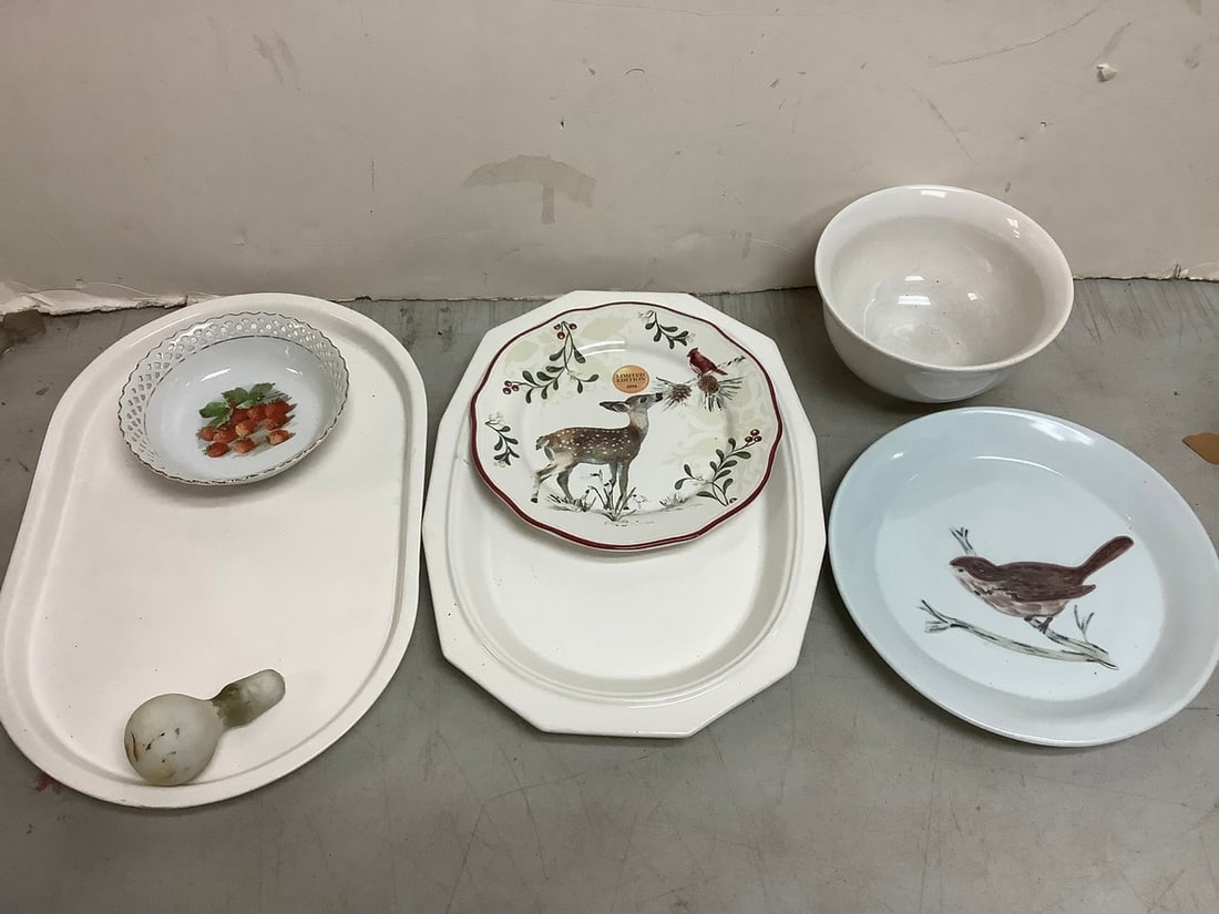 Serving trays, decorative plates, and more(largest 3.75in.across, 7in.tall) (1 of 1)