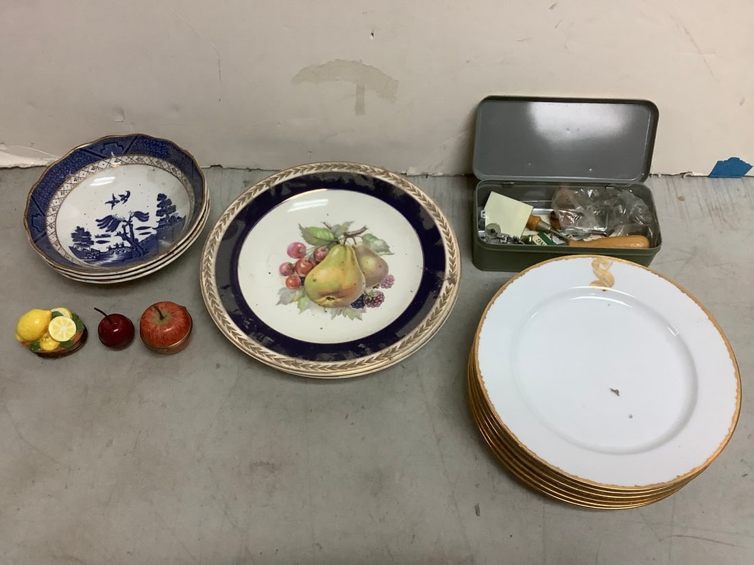 Decorative plates/bowls(Crown, H&Co., Royal Doulton), New Home tin container(6.25in.x3.25in.x2in.), (1 of 1)