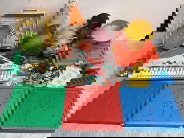 Vintage Toys, Cats Eye Game, Mighty Beanz, and more (Playskool, Marx Toys, and more) Tallest -