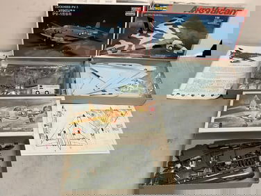 Vintage Plane Model Kits (Revell, UPC, and more)