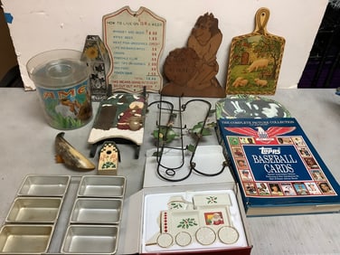 Camel Ice Bucket *Slight Crack*(8.5inTall), Decorative Wall Hangings, Topps Baseball Cards Book and