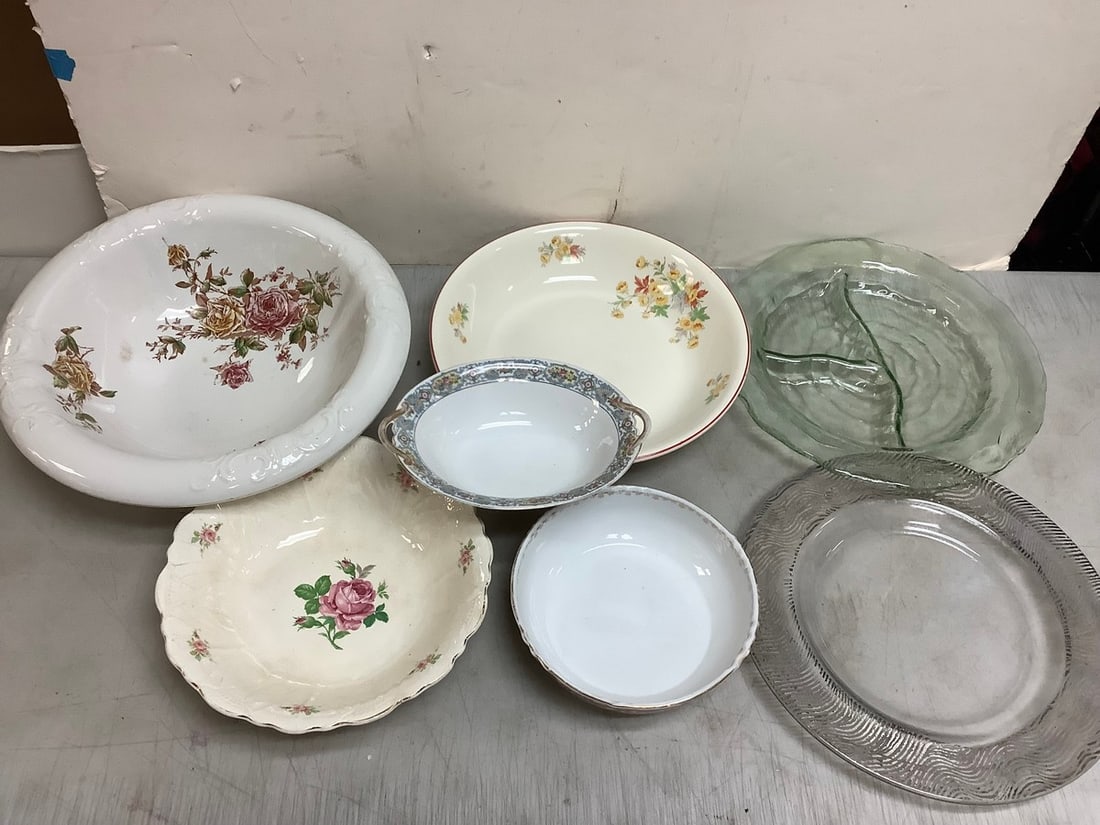 Ceramic Bowls and Glass Dishes (LS&S, Homer Laughlin, Noritake and more) Largest - 5in.tall, (1 of 1)