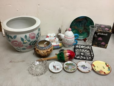 Ceramic Planter/Dishes, Goodcook Onion Bloom Roaster, and more(Certified International, Ganz, etc)